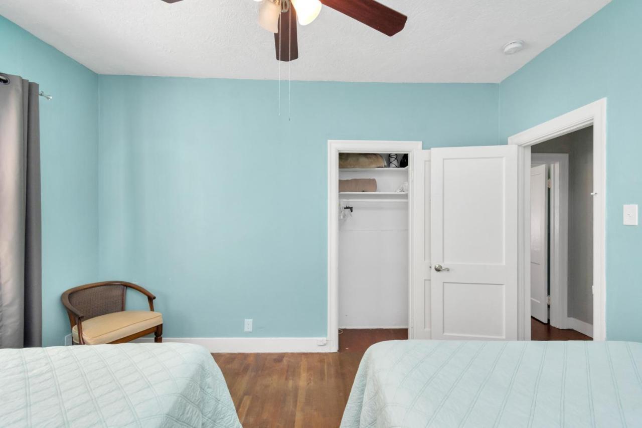Cozy Historic House-8 Min Walk To Beach! Holiday home *