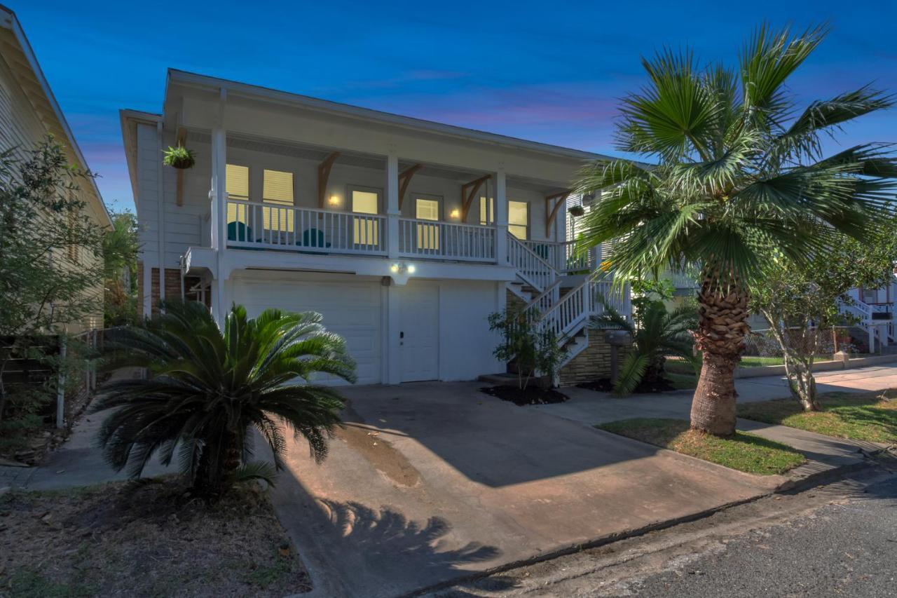 Cozy Historic House-8 Min Walk To Beach! Holiday home *