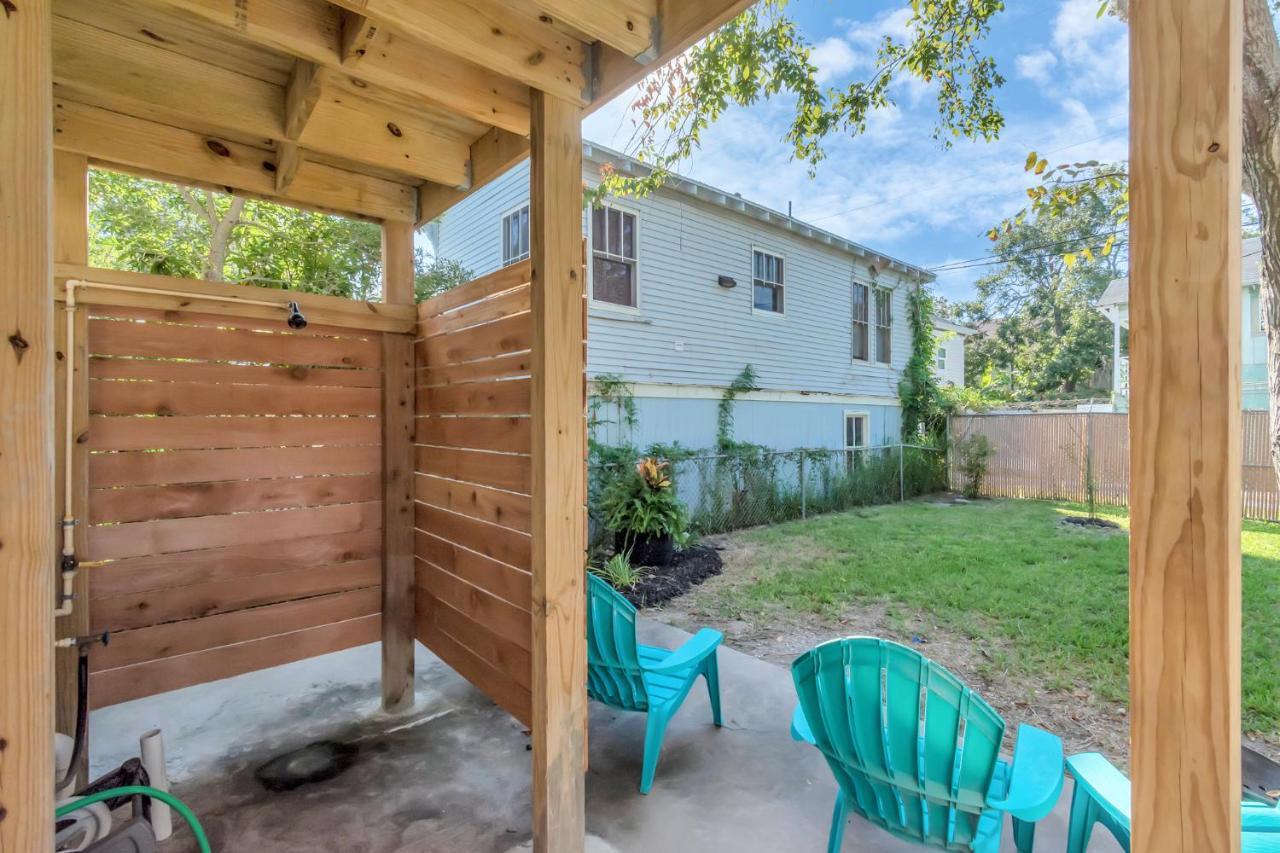 Holiday home Cozy Historic House-8 Min Walk To Beach!