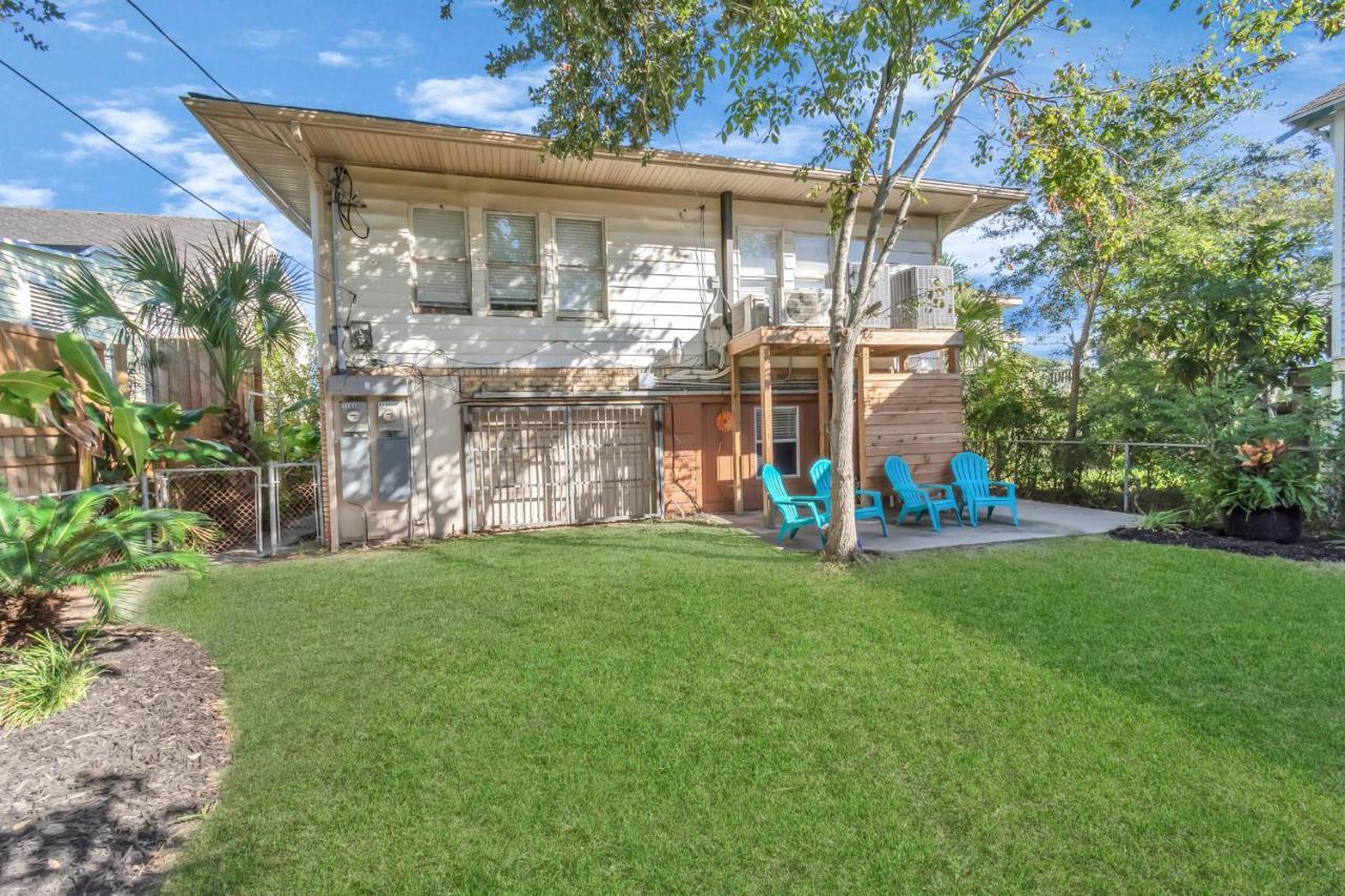 Holiday home Cozy Historic House-8 Min Walk To Beach!
