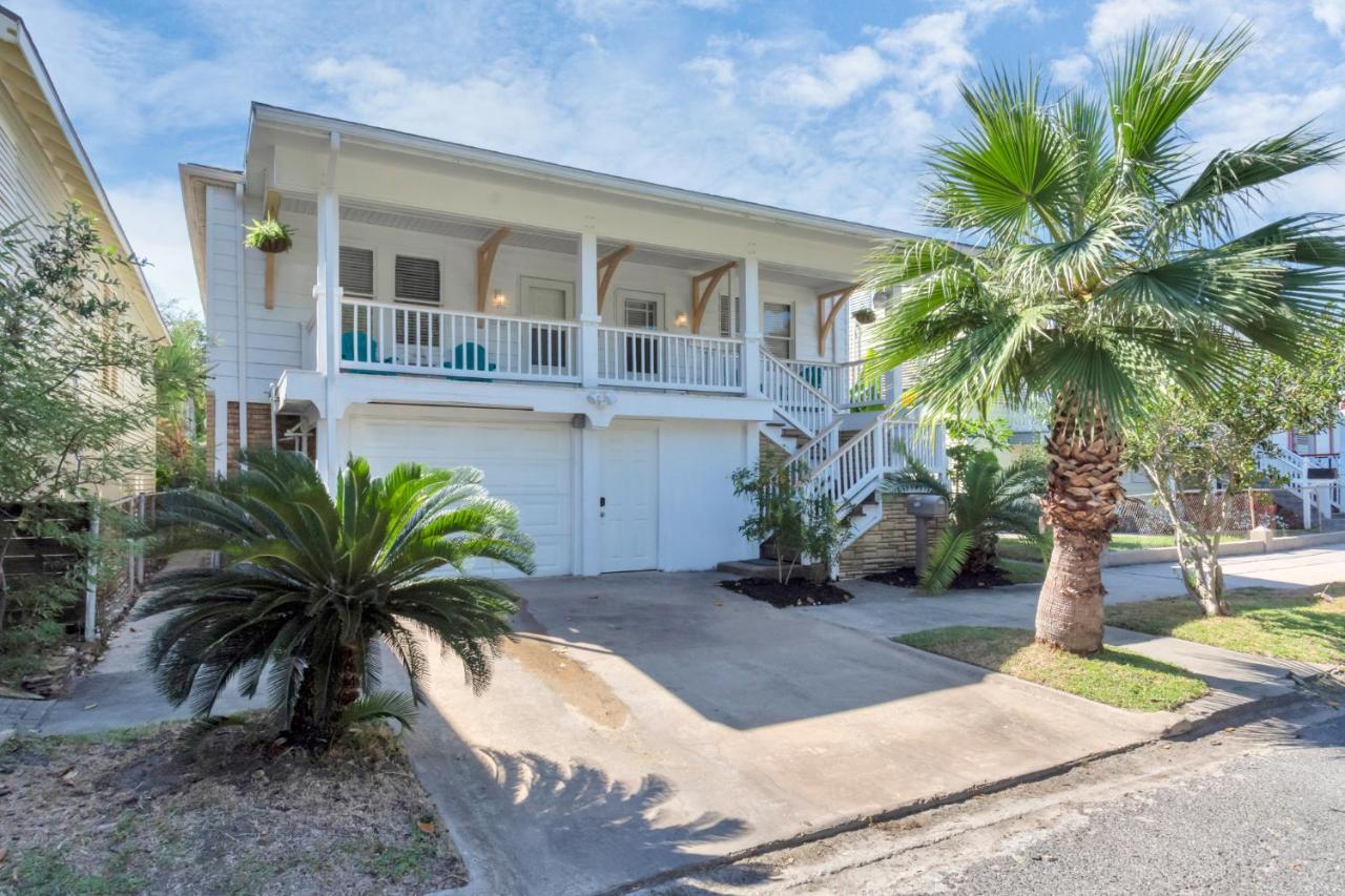 Holiday home Cozy Historic House-8 Min Walk To Beach! *